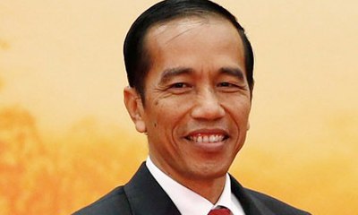 Serahkan Sertifikat Tanah, Jokowi Sebut Tak Ada Pengibulan