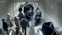 Metro istasyonunda yürüyen merdivendeki çökme - İSTANBUL