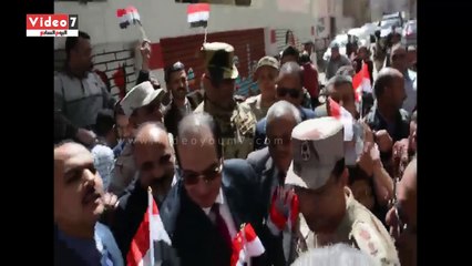 محافظ الدقهلية يصوت فى لجنة الوافدين.. وغرفة العمليات لم تتلق شكاوى