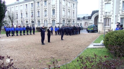 A LA UNE/ Attentat: Les gendarmes rendent hommage à Arnaud Beltrame - 26/03/2018