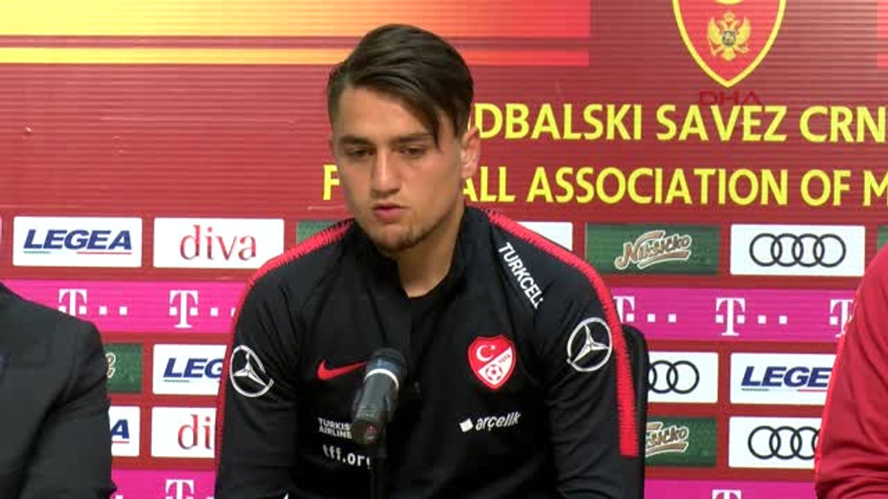 A Milli Takım Teknik Direktörü Mircea Lucescu Ülkenin Milli Takımının Renklerini Seven Oyunculara...