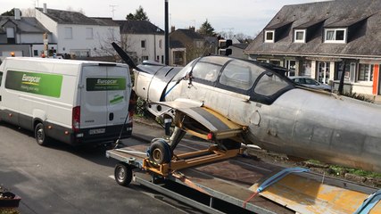 L'arrivée d'un avion Morane Saulnier à Saint-Mars-du-Désert