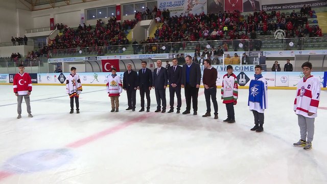 Erzurum'da buz hokeyi heyecanı