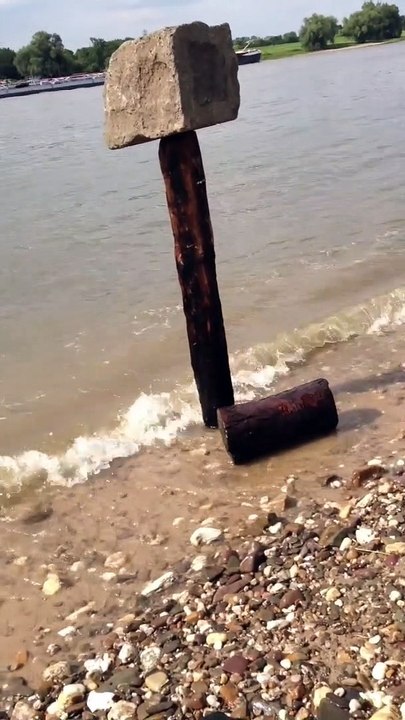 KaiD-Land#'s  [4087] it refused to collide -- it refused to collapse ..