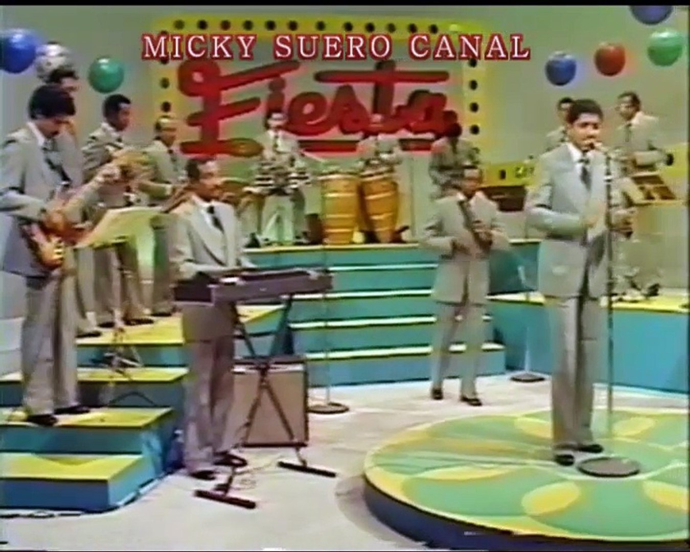 Rafael Solano y su Orq. - El Bardo - canta Elvis Perdomo - Micky Suero  Videos
