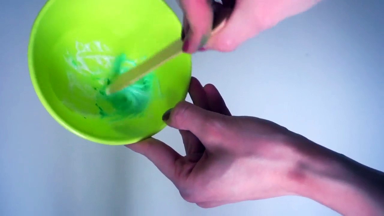 HOW TO MAKE SLIME WITHOUT GLUE! TOOTHPASTE AND HAND SOAP! WITHOUT CONTACT SOLUTION,BORAX,DETERGENT
