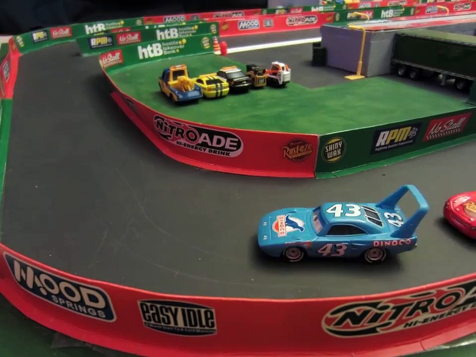 Dinoco 400