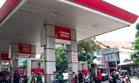 Beralih ke Premium, Antrean Panjang Terjadi di Sejumlah SPBU