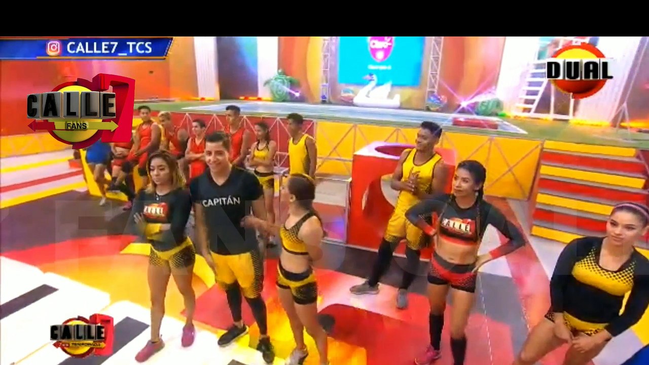 ELLA ES CATA, LA SALVAVIDAS DEL VERANO EN CALLE 7 EL SALVADOR