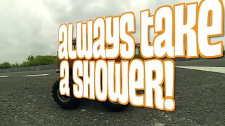 Tamiya VW Volkswagen T1 Wheelie WR02 - Always take a shower!