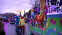 Sesame Place Neighborhood Street Party Christmas Parade December new