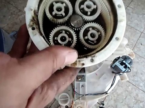 Máquina de Lavar Brastemp - Centrifugando com Barulho / Ruido