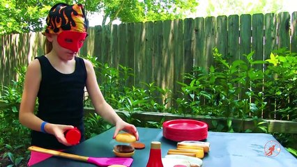 Little Heroes 34 - Ice Cream Stand Princess the Kids Police Car and The Spark