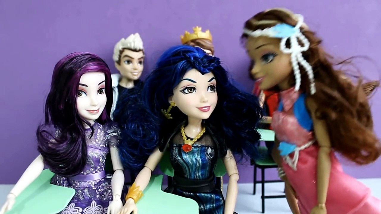 Mal responde a Tag: Não Provoque! Novela Descendentes.