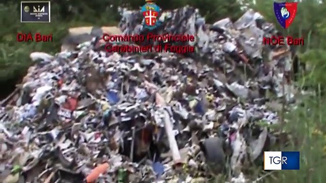 Puglia: rifiuti tombati rischiano di avvelenare le falde acquifere e i prodotti che mangiamo