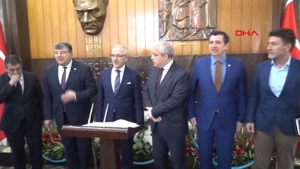 Manisa TBMM Komisyonu Üyelerinden 'Günde 20 Gram Üzüm Tüketin' Tavsiyesi