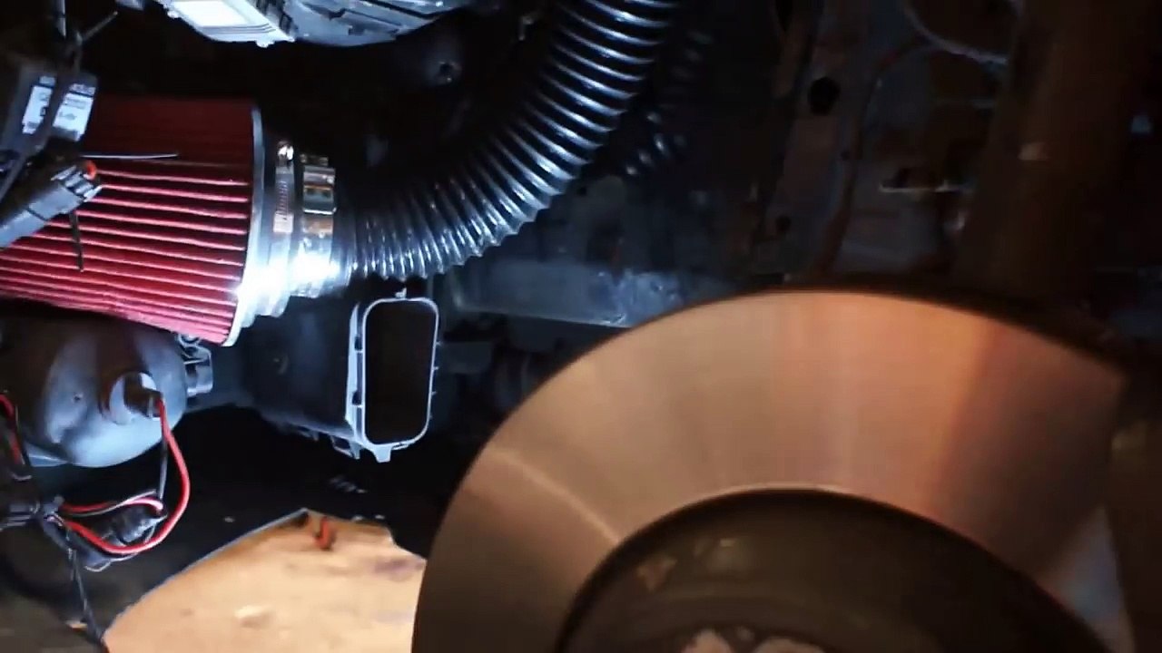 2007 BMW 335xi e90 headlight and angel eye bulb change