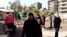 «سيدات رابعة» يحتشدون أمام اللجان للدفاع عن هوية الوطن (فيديو)