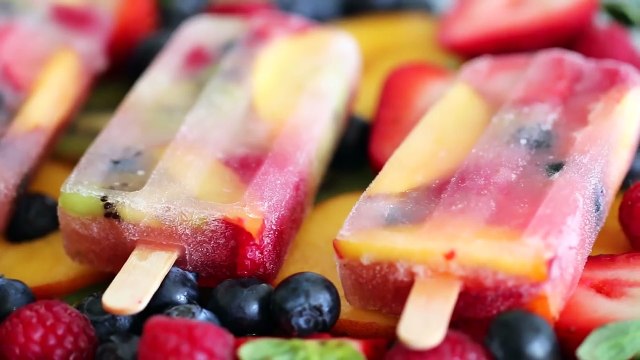 Homemade Popsicles: 5 Different Frozen Summer Treats - Gemmas Bigger Bolder Baking Ep 74