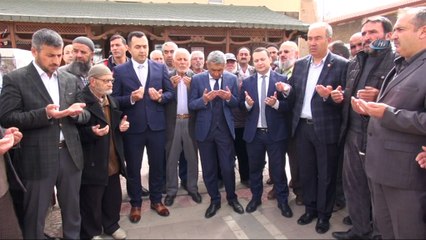 Mehmetçik için kurbanlık koyun ve iç çamaşırı gönderdiler