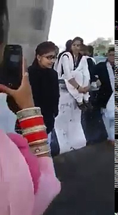 isha andotra song Narazgi video complete-Desi girl singing nice