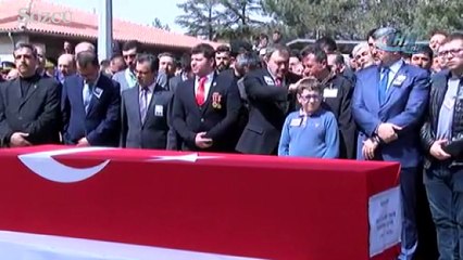 Şehit cenazesinde mahşeri kalabalık