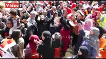 المزمار البلدى يشعل حماس الناخبين أمام اللجان الانتخابية