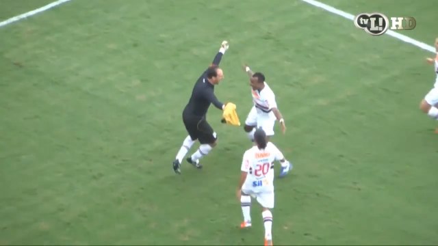 Relembre centésimo gol de Rogério Ceni pelo São Paulo