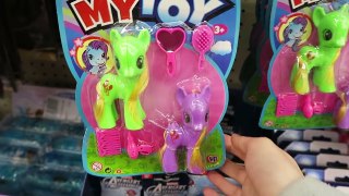 WHY TWILIGHT? Toys R Us Toy Hunt | Alice LPS