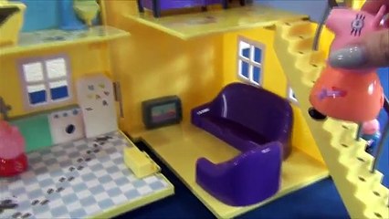 Свинка Пеппа находит маленькую белочку. Пеппа и потерявшийся бельчонок