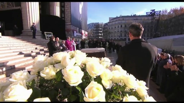 Hommage national : quelles différences entre obsèques nationales et deuil national ?