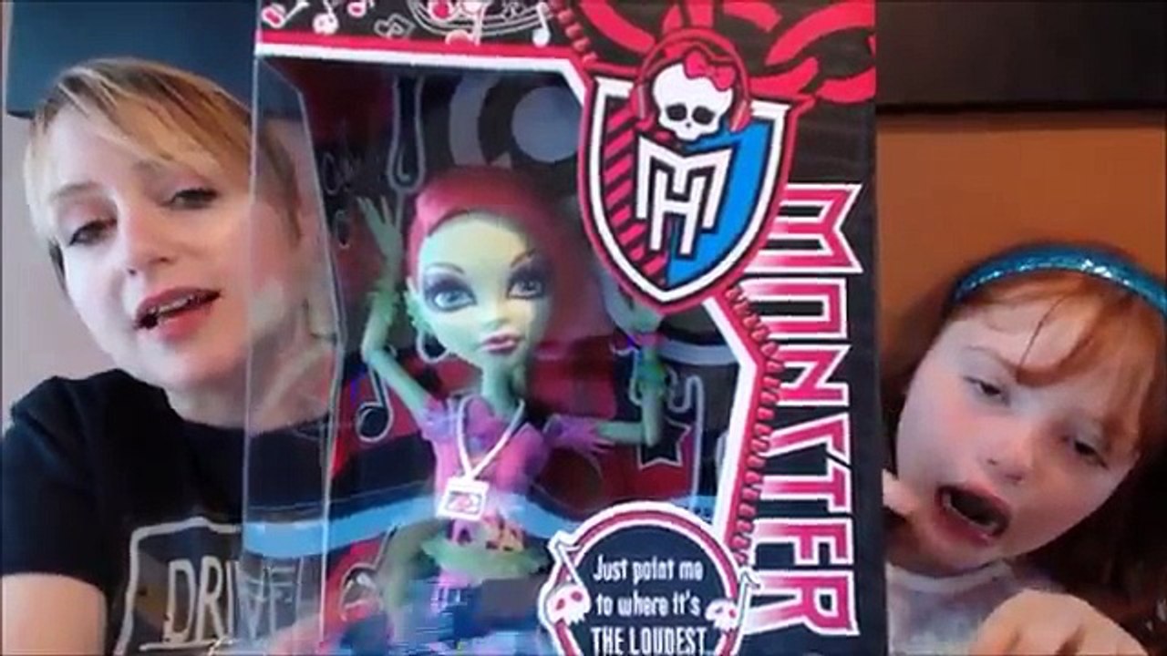 Monster High Music Festival Venus McFlytrap Doll Review