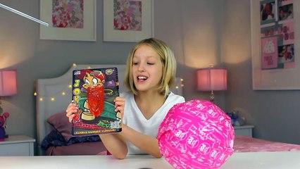 Giant Kid Candy Review | Gummy Tongue | Giant Lollipop