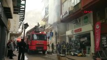 Amasya'daki İş Merkezi Yangınında 10 Kişi Dumandan Etkilendi