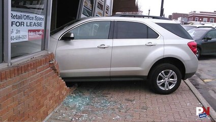 Teenager Smashes Into Exam Center During Driver’s License Test