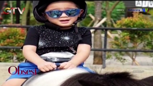 Heboh Rafathar Larang Sang Mama untuk Bekerja