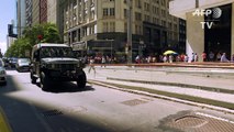 Militares patrullan Rio y aprietan las tuercas en las favelas