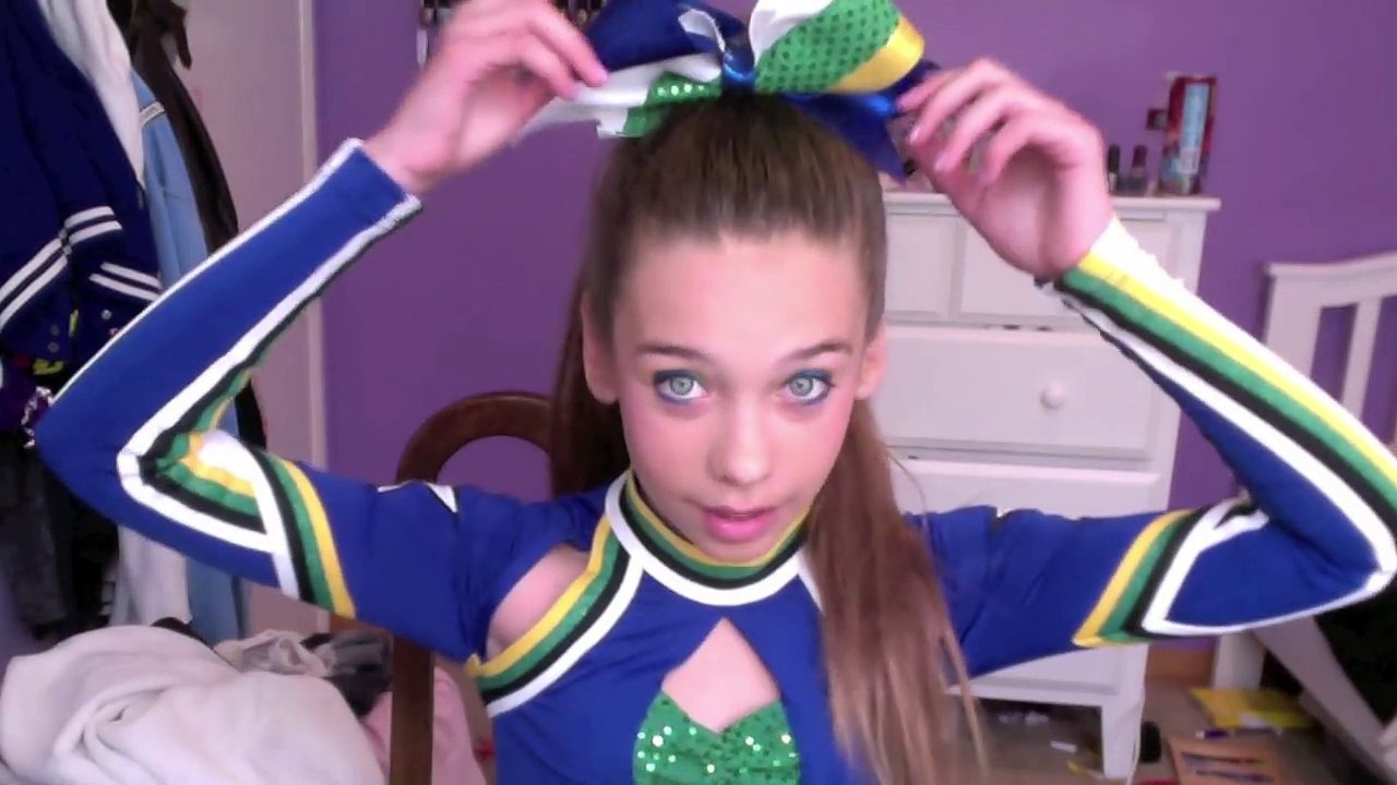 Competitive Cheerleading Makeup Tutorial!