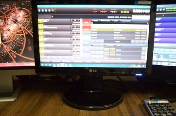 Gravação no estúdio da Rádio Sens