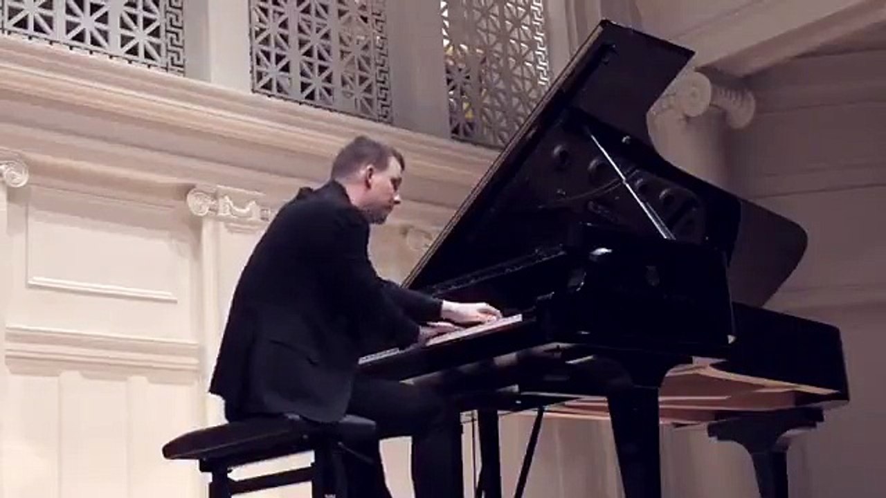 Chicago last night! As a Hungarian, this never gets old! Franz Liszt Hungarian Rhapsody No. 2