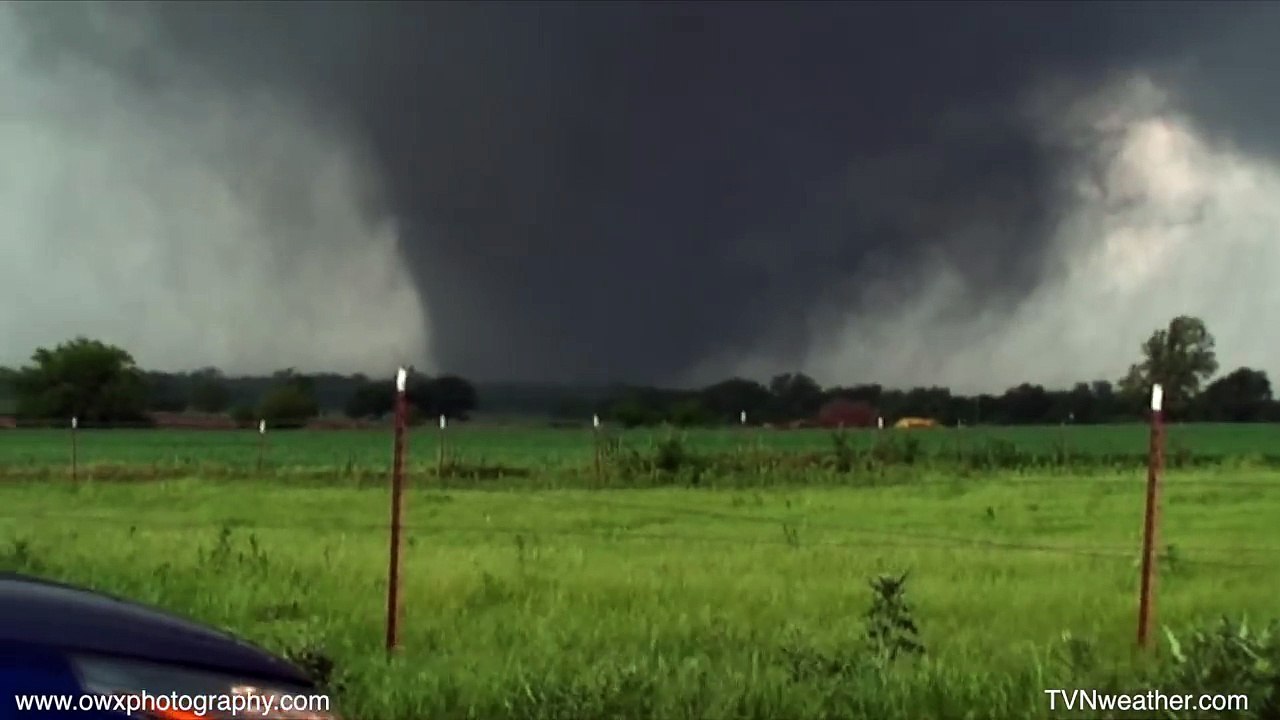 5/20/13 Destructive Moore, OK EF-5 Tornado