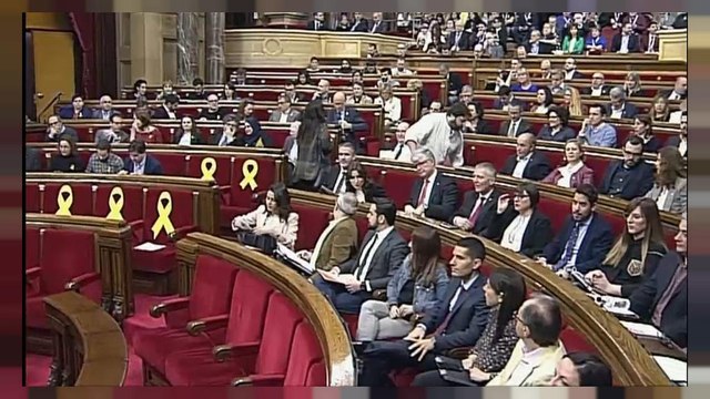 El Parlament debate si Puigdemont puede ser investido president