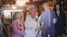 Una mujer atesora durante 4 décadas miles de objetos de la familia real británica