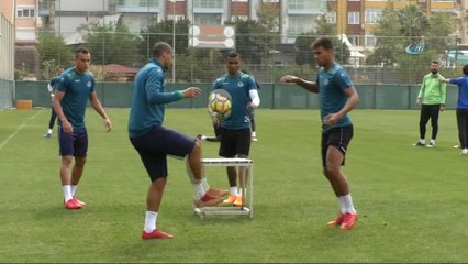 Mesut Bakkal: 'Ben oyuncularıma güveniyorum'