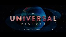 O Mistério Do Relógio Na Parede - Trailer Oficial (Universal Pictures) HD