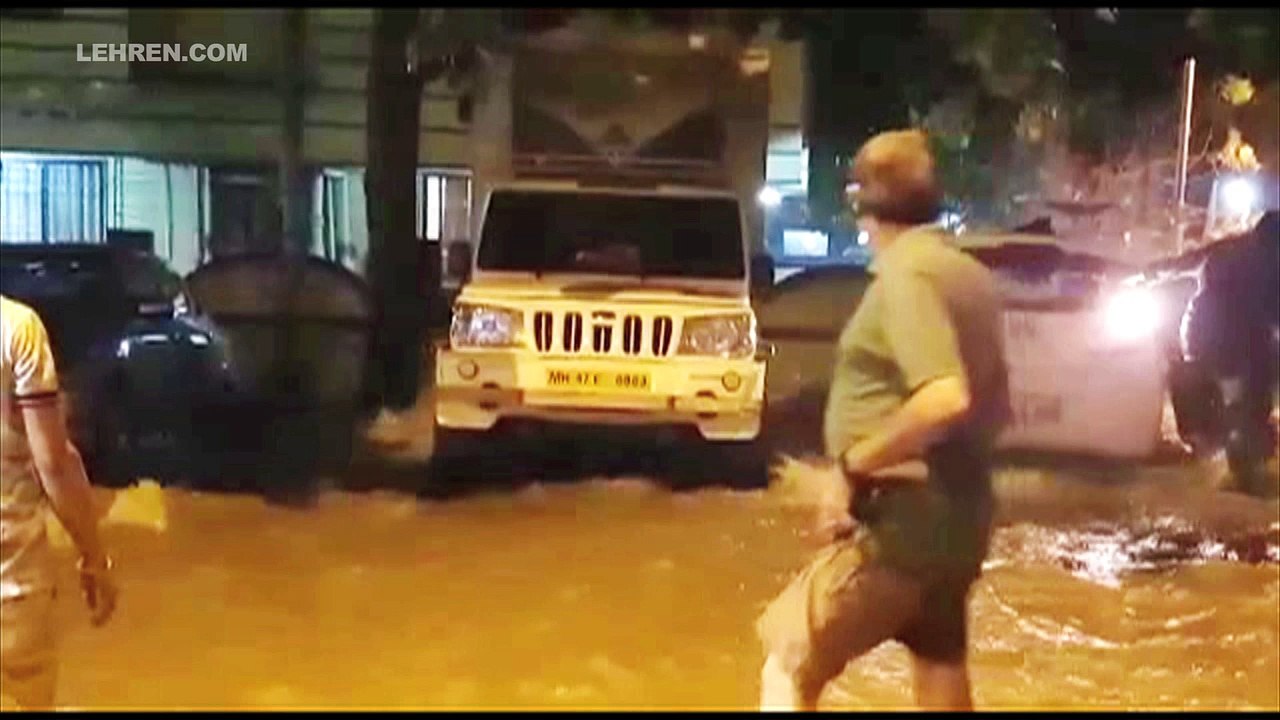 Burst Water Pipeline Hurls A Car Into Air In Borivali Area | Watch Video