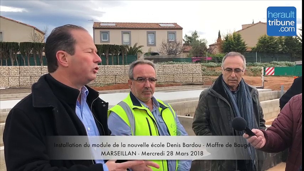 MARSEILLAN - Installation du module de la nouvelle école Denis Bardou / Maffre de Baugé