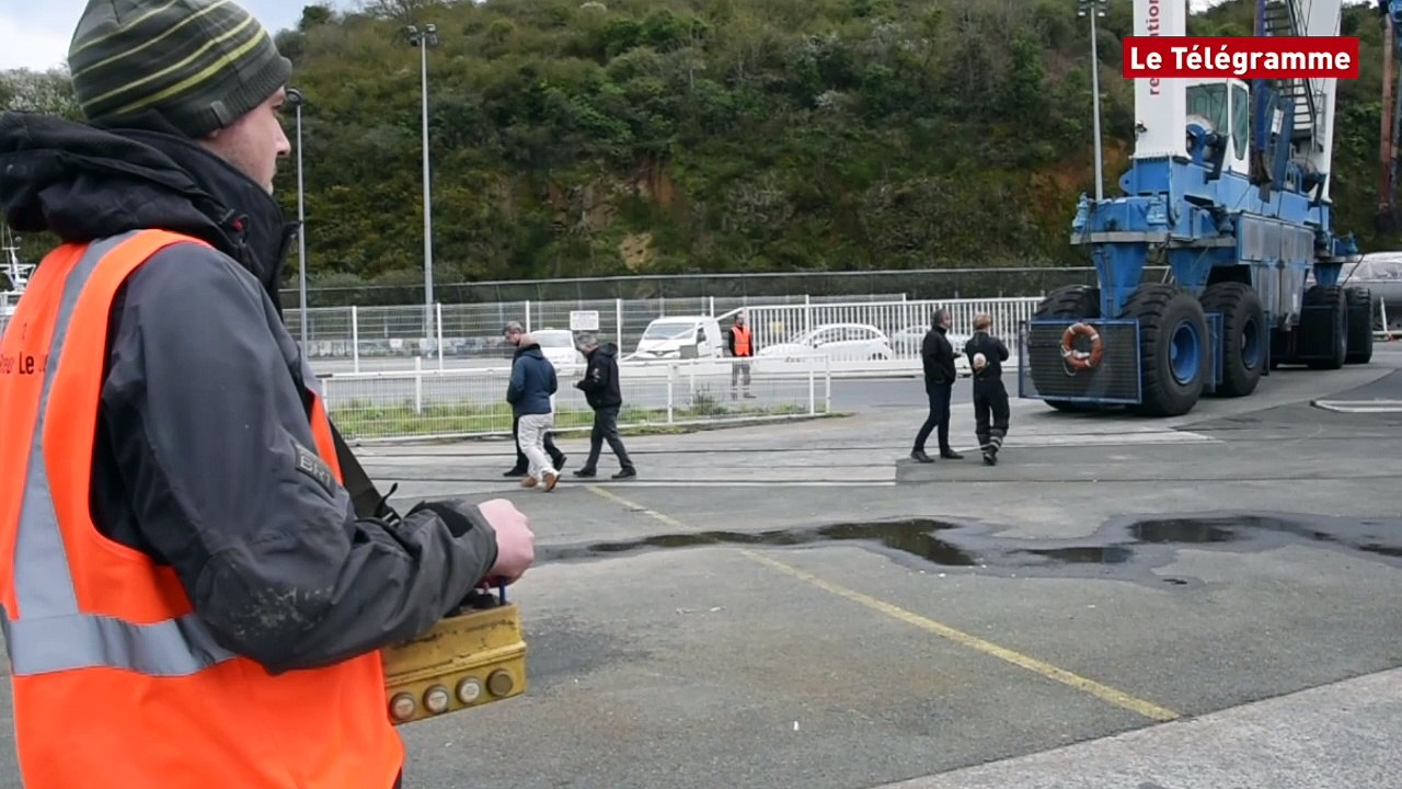 Saint-Brieuc. Le Class 40 de Maxime Sorel remis à l'eau