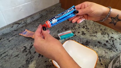 LA PASTICCA AL GATTO ECCO UN MODO SEMPLICE