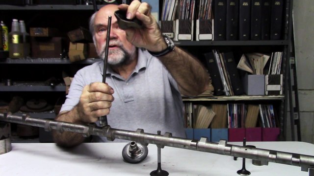 How Do Valve Mechanisms Work In A Motorcycle Engine?